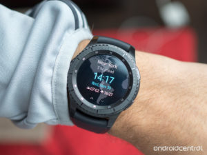 Samsung Pay для смарт-часов Gear S3