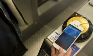 Оплата метро Apple Pay