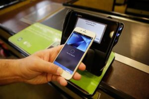 Apple Pay в России: как использовать новый сервис?